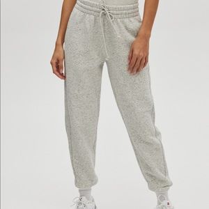 Aritzia TNA Boyfriend Sweatpant